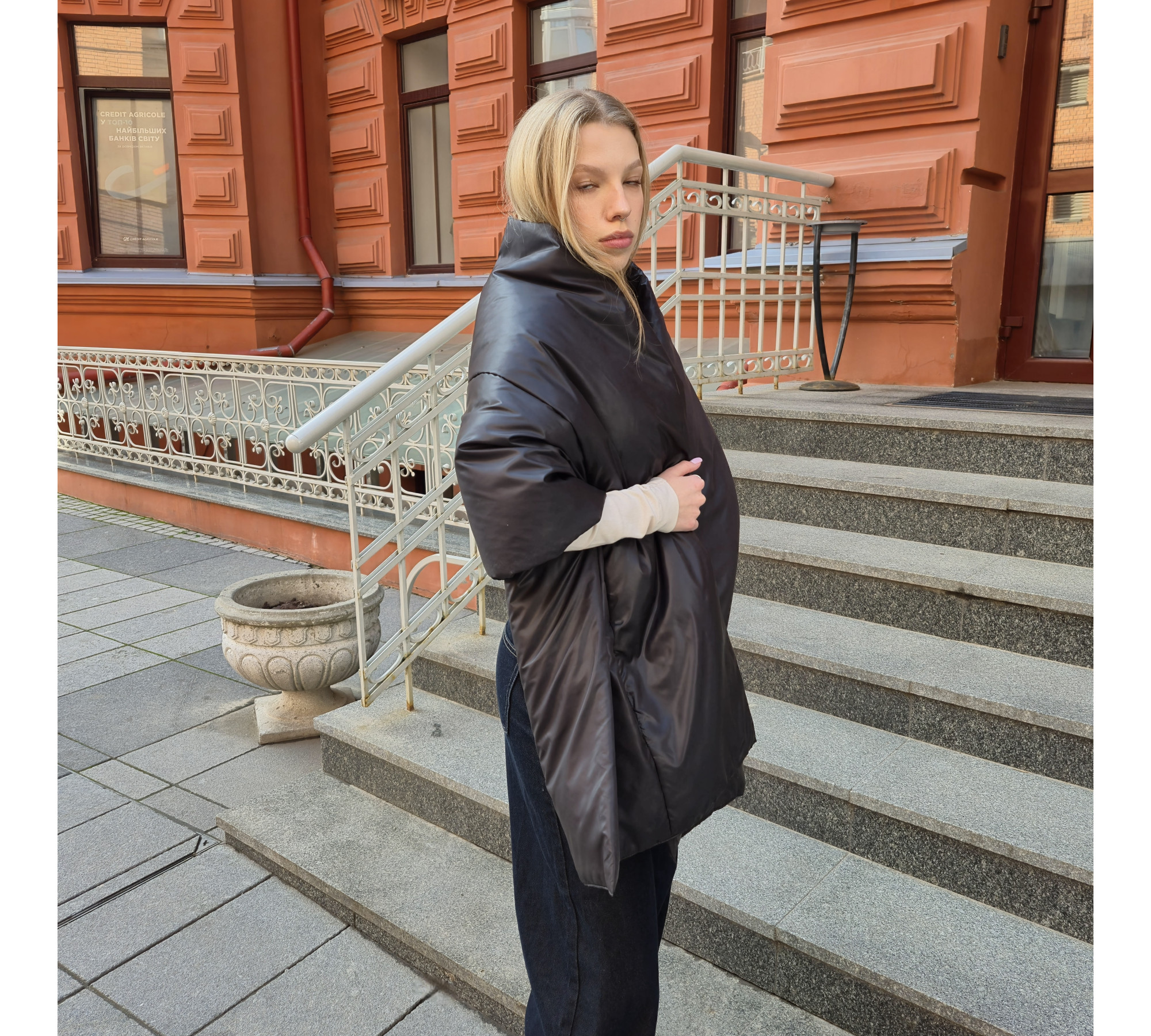 Puffer scarf with 2 pockets. Warm  trendy shawl. 