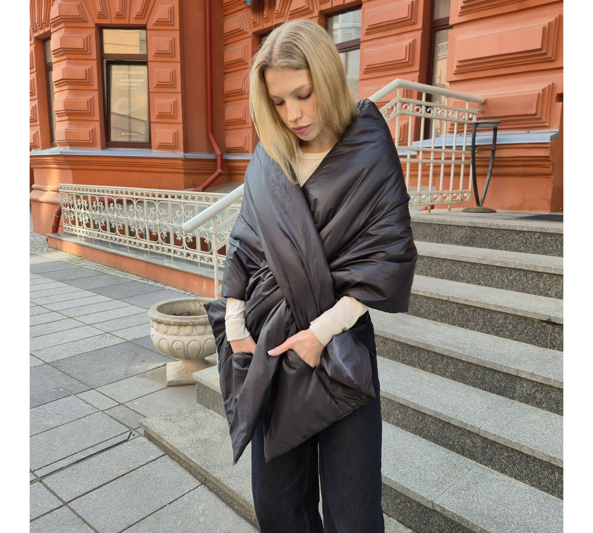 Puffer scarf with 2 pockets. Warm  trendy shawl. 