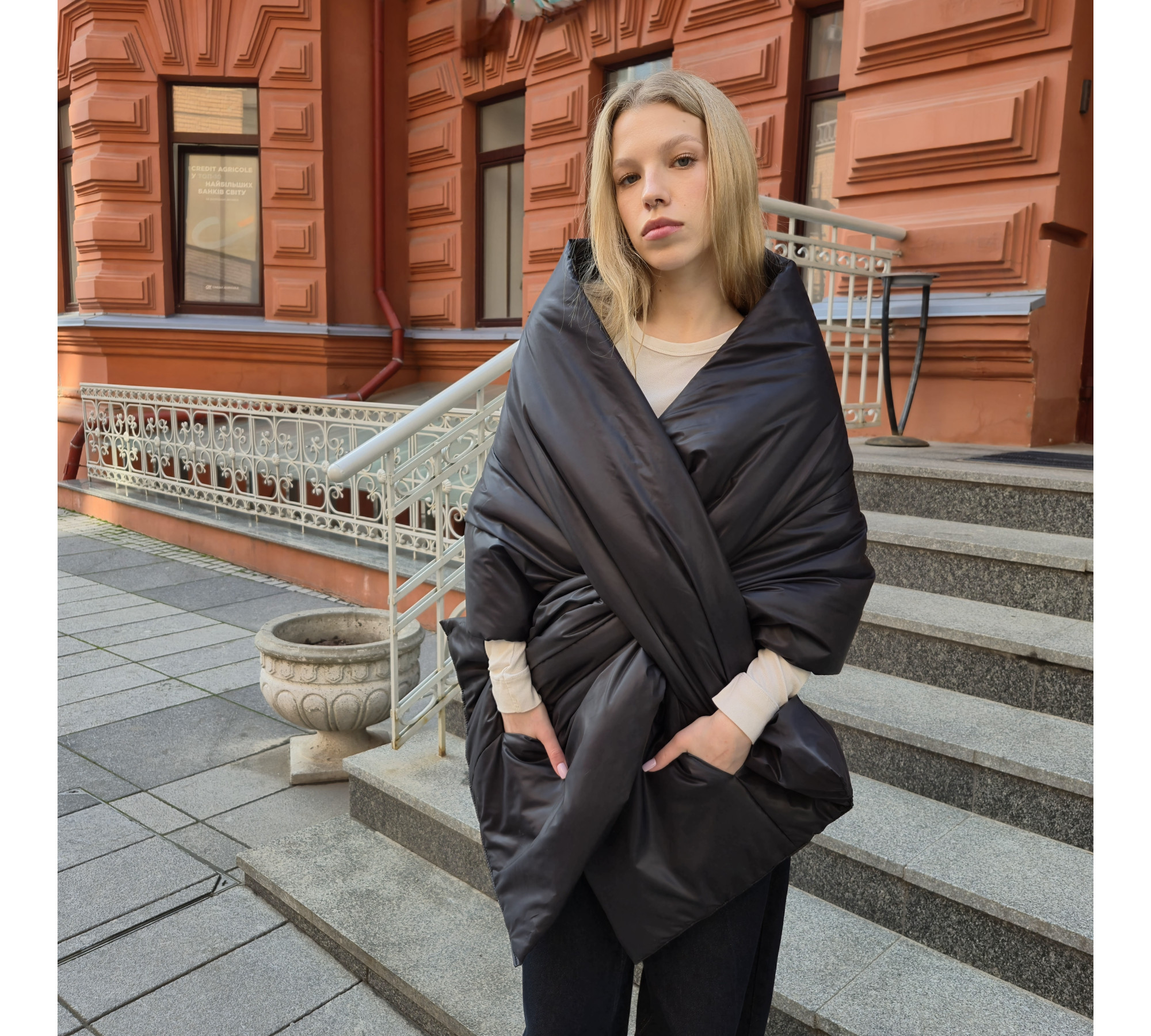 Puffer scarf with 2 pockets. Warm  trendy shawl. 