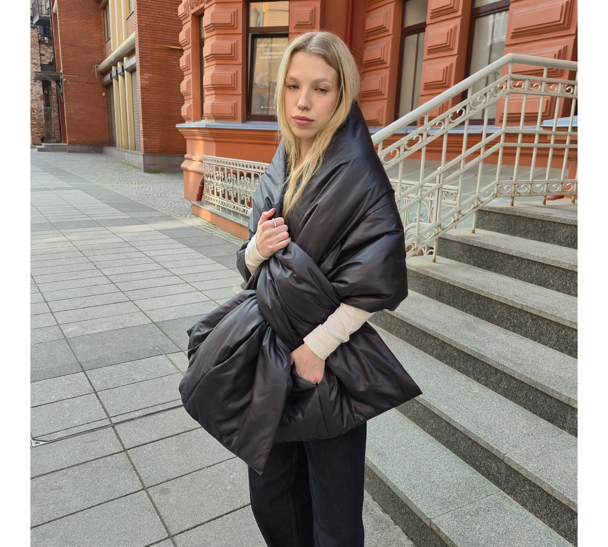 Puffer scarf with 2 pockets. Warm  trendy shawl. 