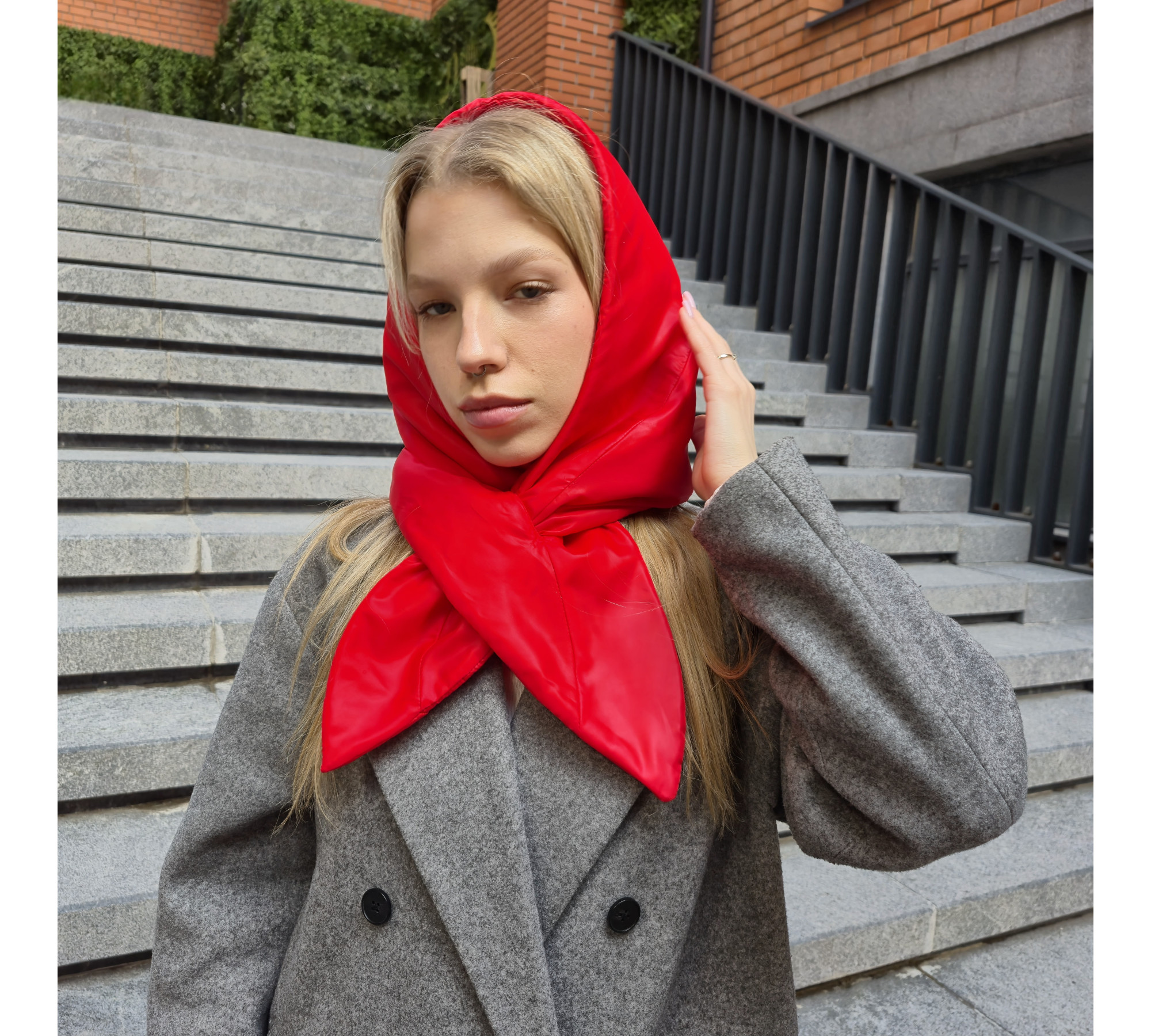 Hood scarf puffer. Warm quilted kerchief.