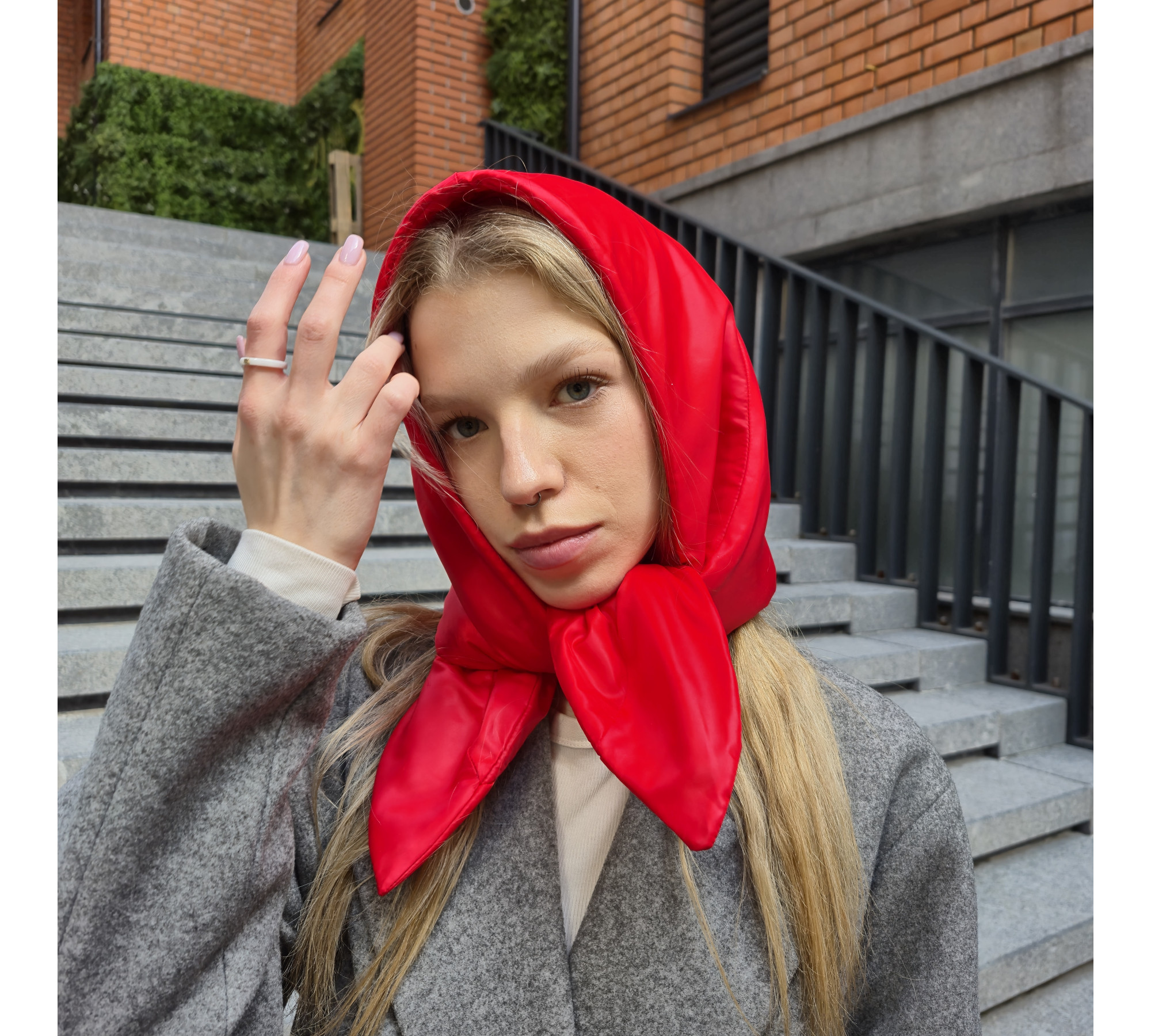Hood scarf puffer. Warm quilted kerchief.