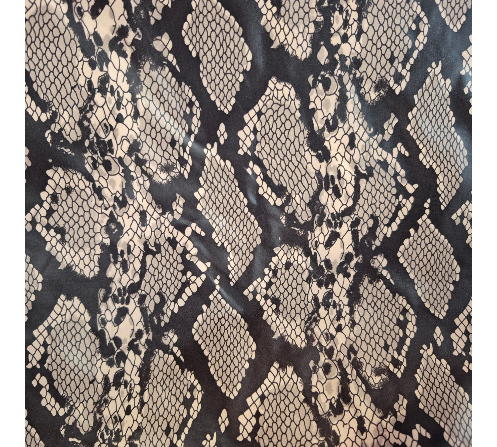 Puffer scarf with 2 pockets. Warm winter shawl