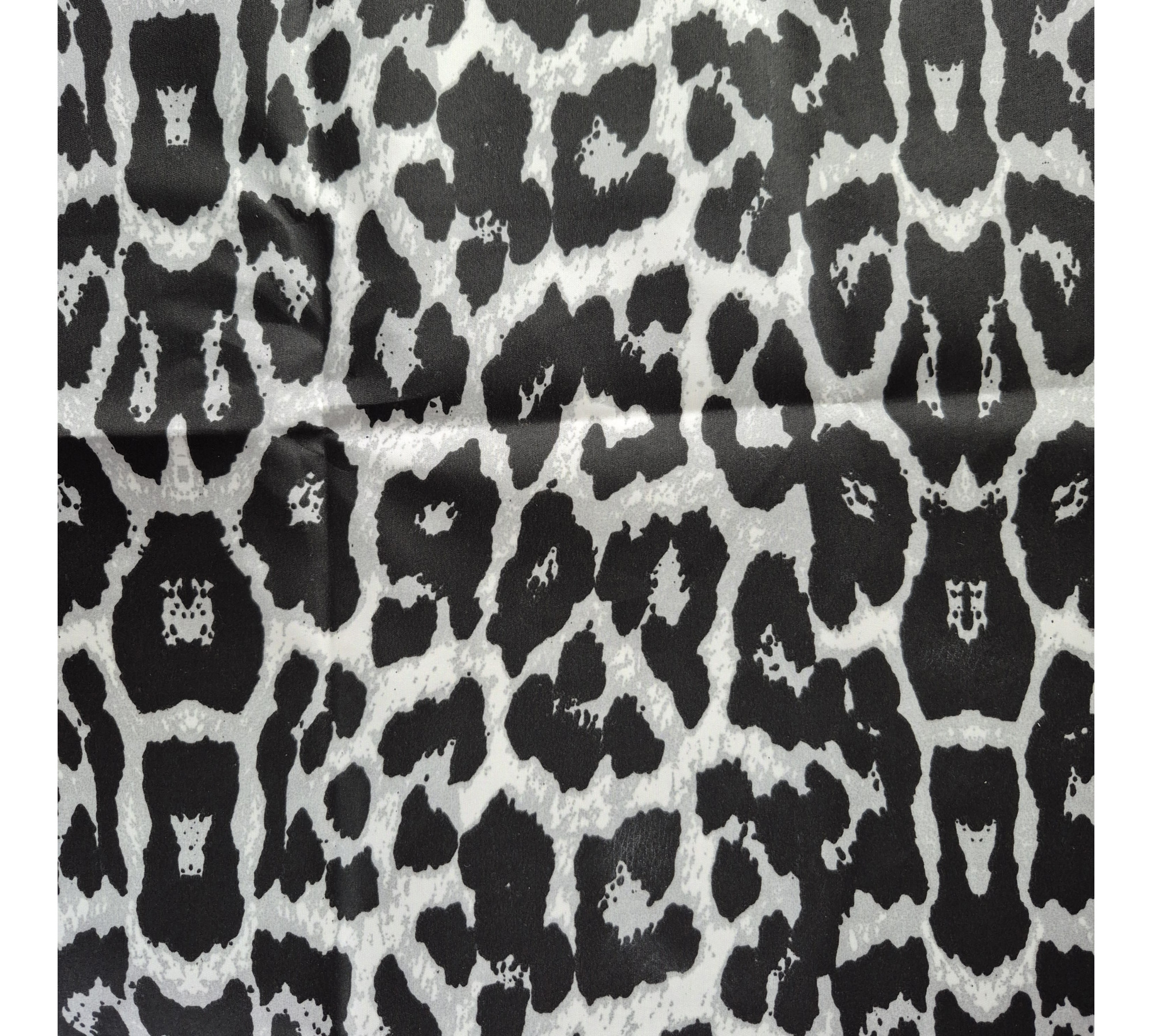 Puffer scarf with 2 pockets. Warm winter shawl