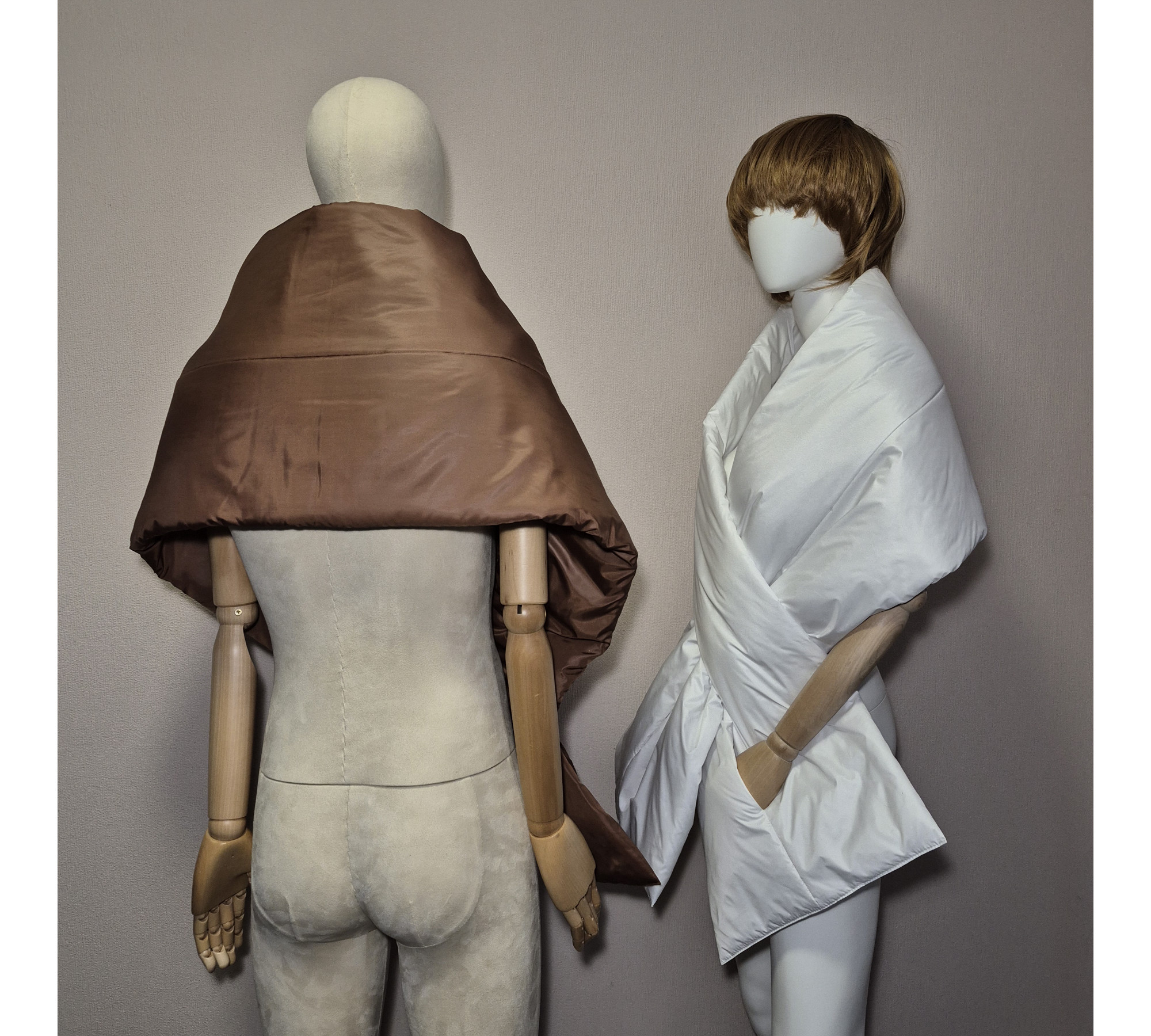 Puffer scarf with 2 pockets. Warm blanket-shawl