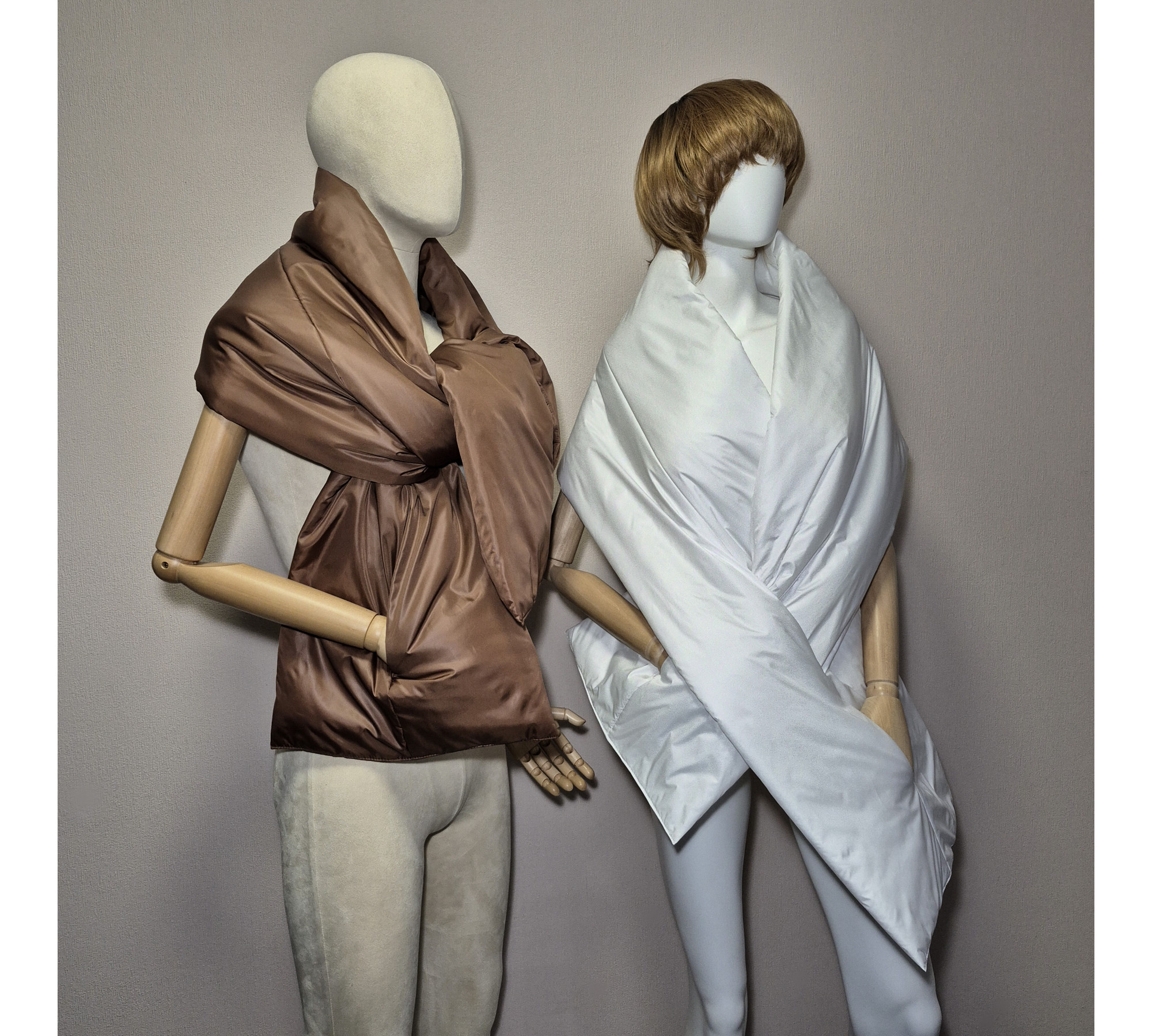 Puffer scarf with 2 pockets. Warm blanket-shawl