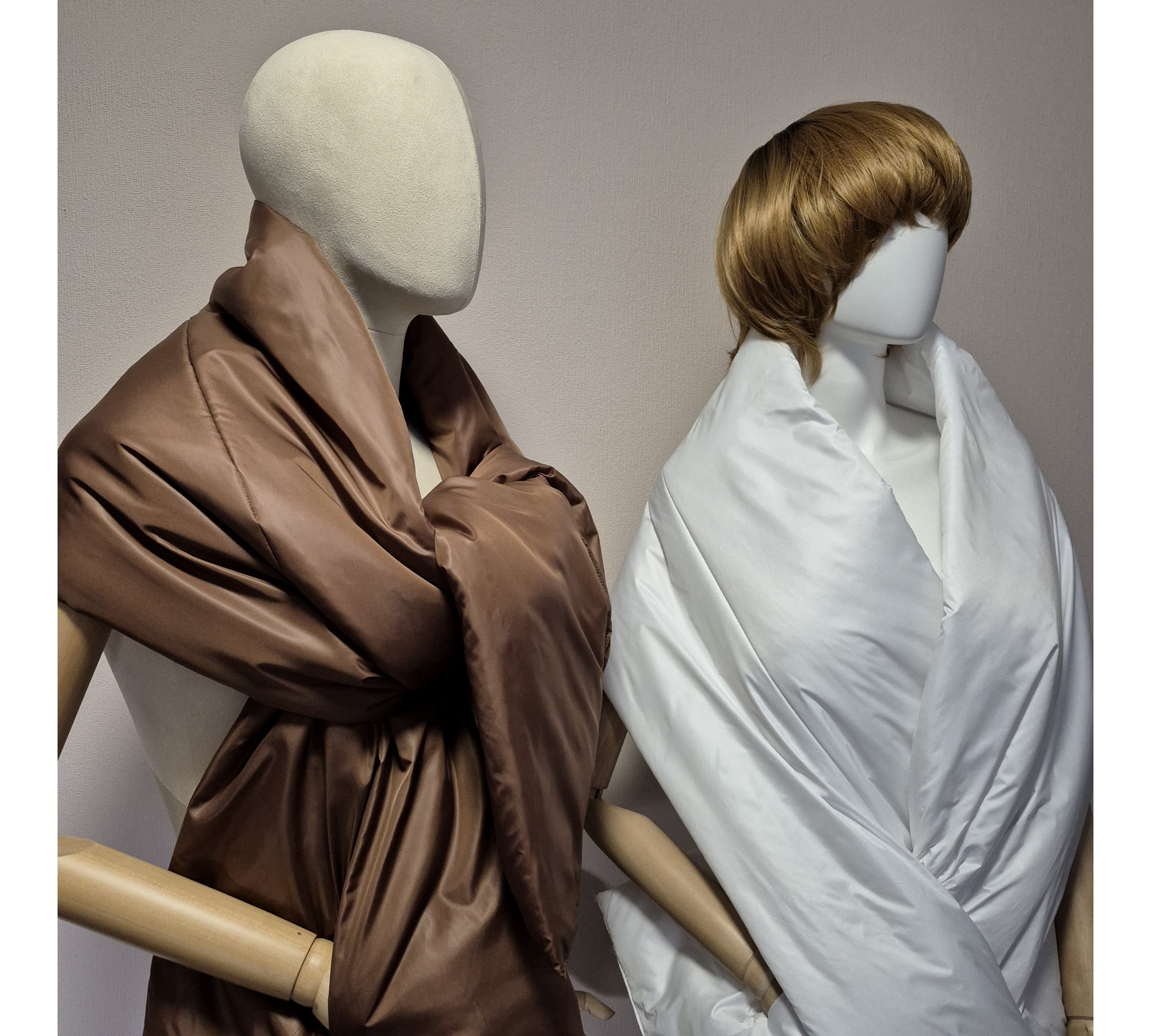 Puffer scarf with 2 pockets. Warm blanket-shawl