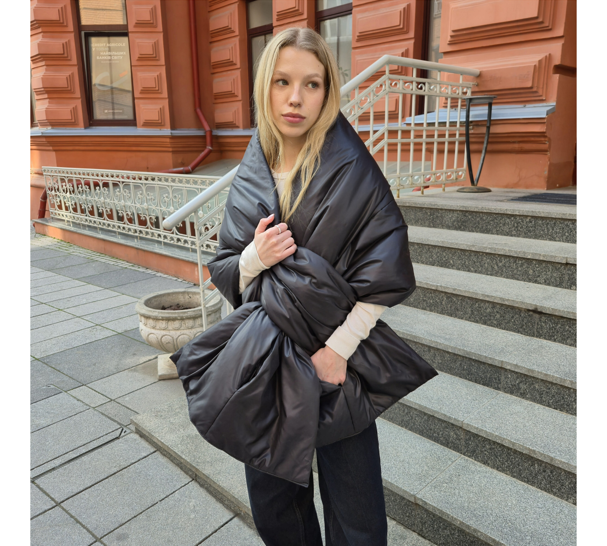 Puffer scarf with 2 pockets. Warm  trendy shawl. 