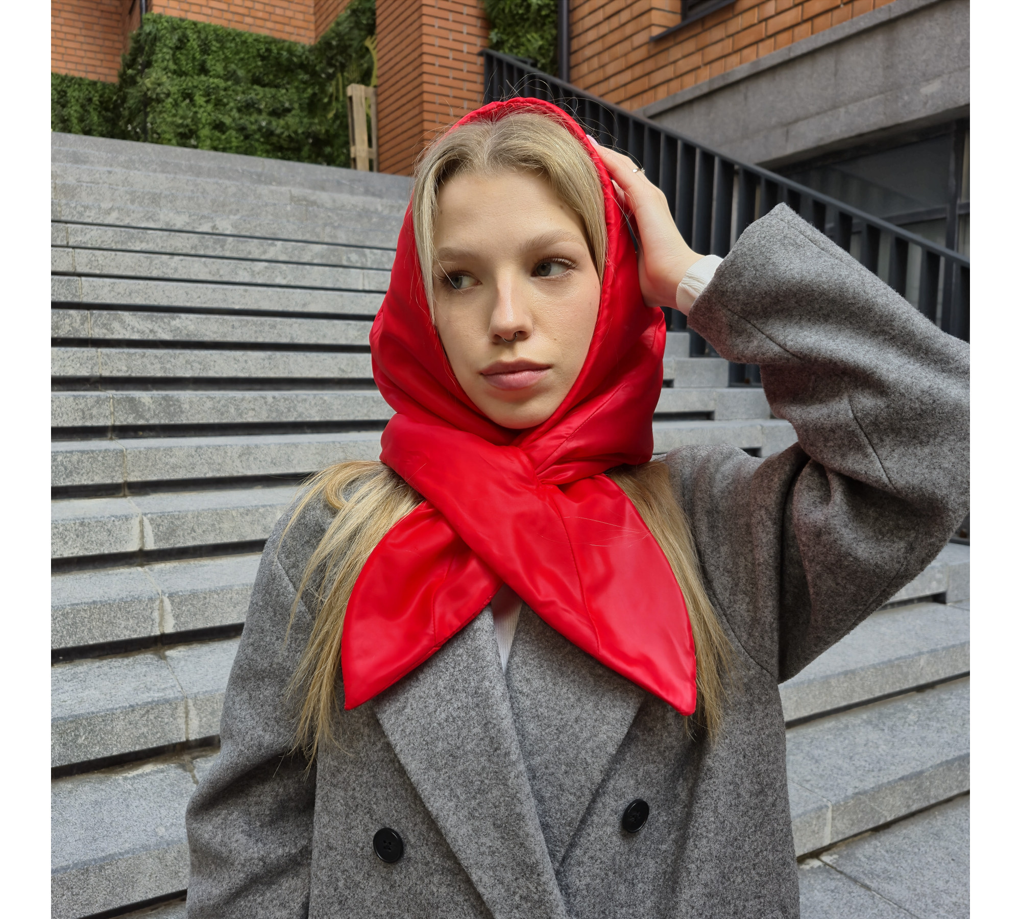 Hood scarf puffer. Warm quilted kerchief.