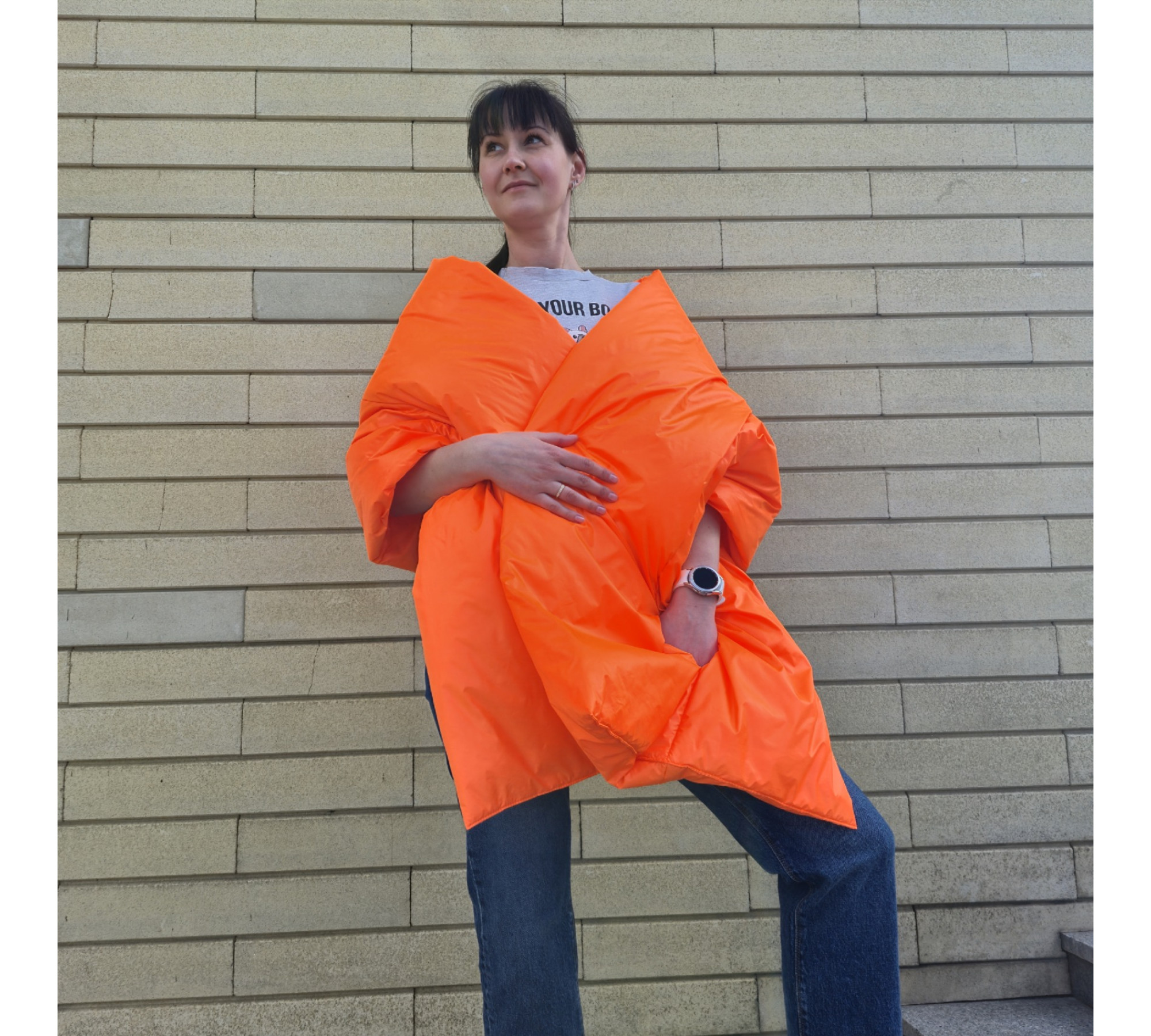 Puffer scarf with 2 pockets. Warm  trendy shawl. 