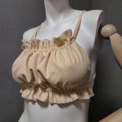 Backless cropped summer top. Open-back mini blouse.